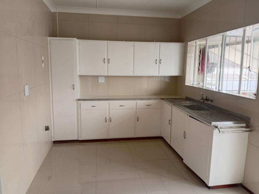 To Let 2 Bedroom Property for Rent in Southernwood Eastern Cape